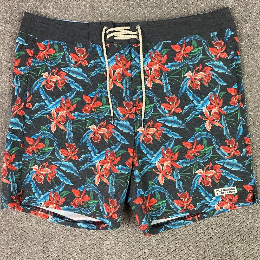 Fair Harbor The Nautilus Board Shorts Men's 38 Floral Tropical Swim Trunks